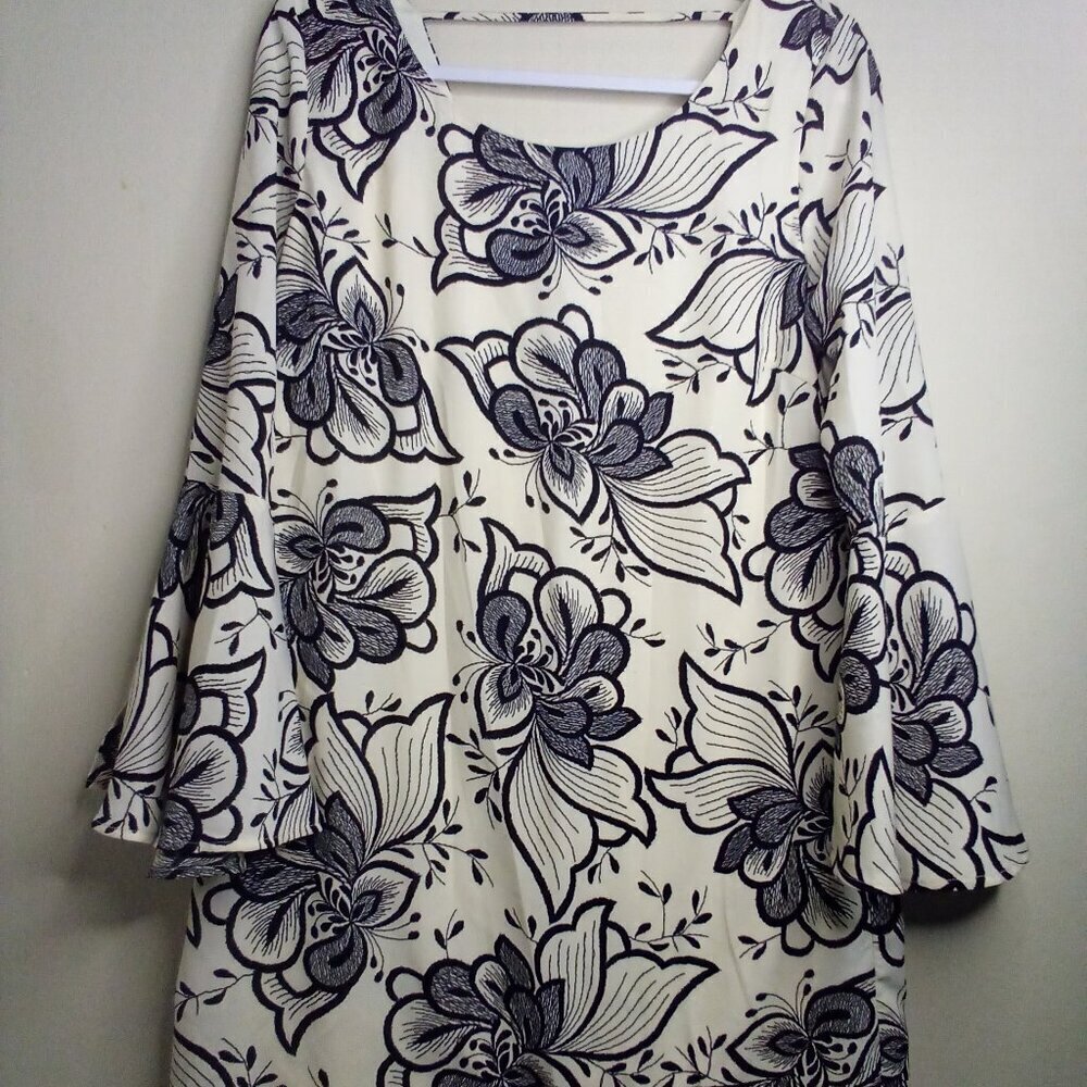 Pink Owl Dress Women M 3/4 Bell Sleeve Floral Pattern Feminine Cream Black